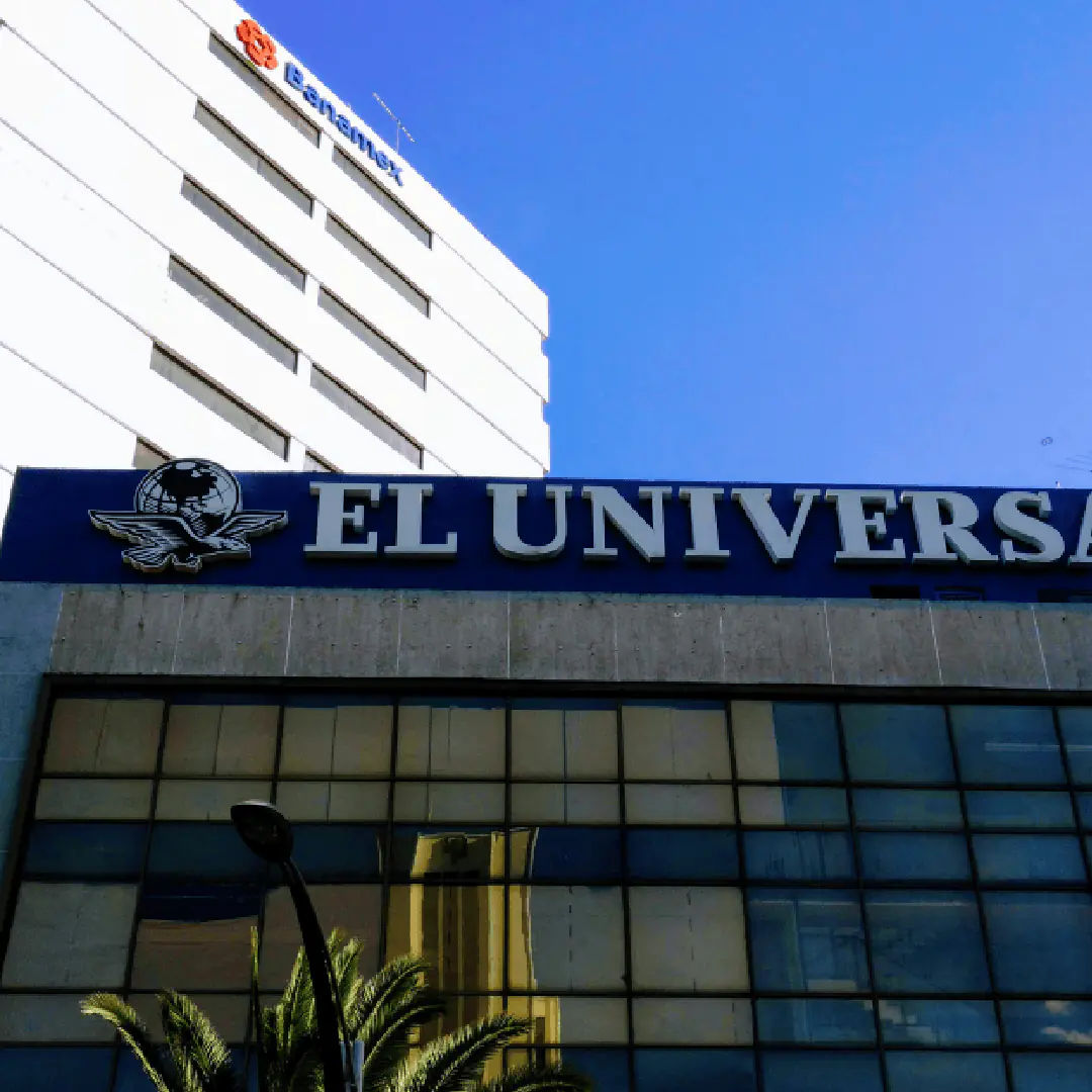 ia instaurada en el diseño web de el universal desarrollado por attach group