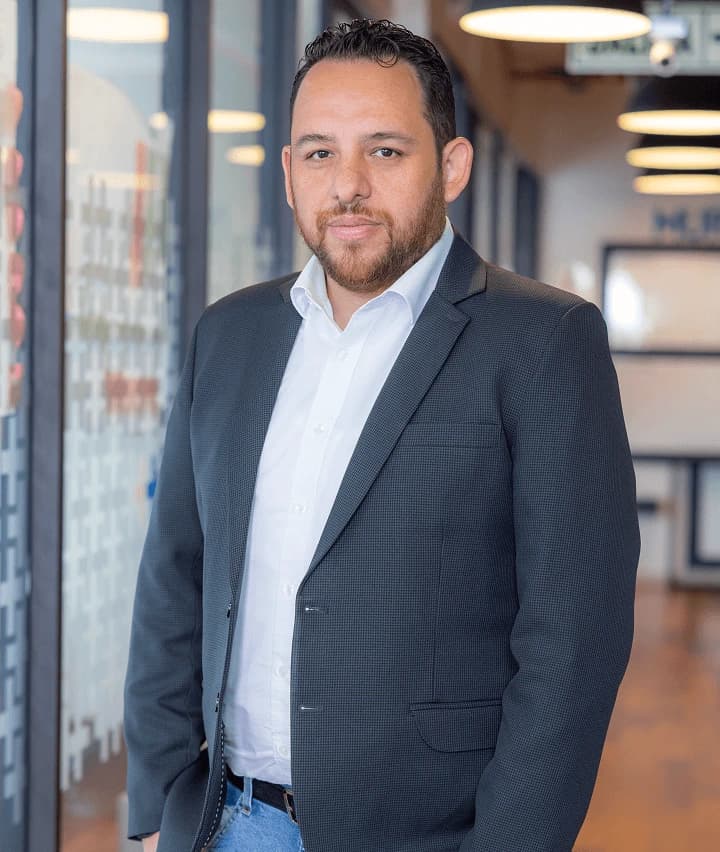 carlo rodríguez ceo de attach group