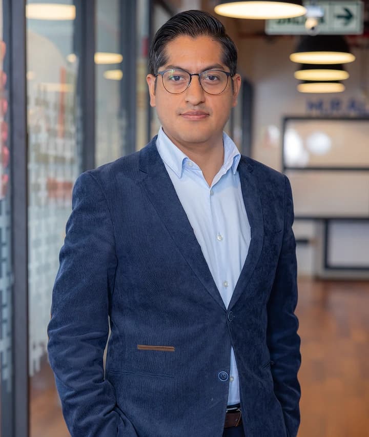 fernando salazar coo de attach group